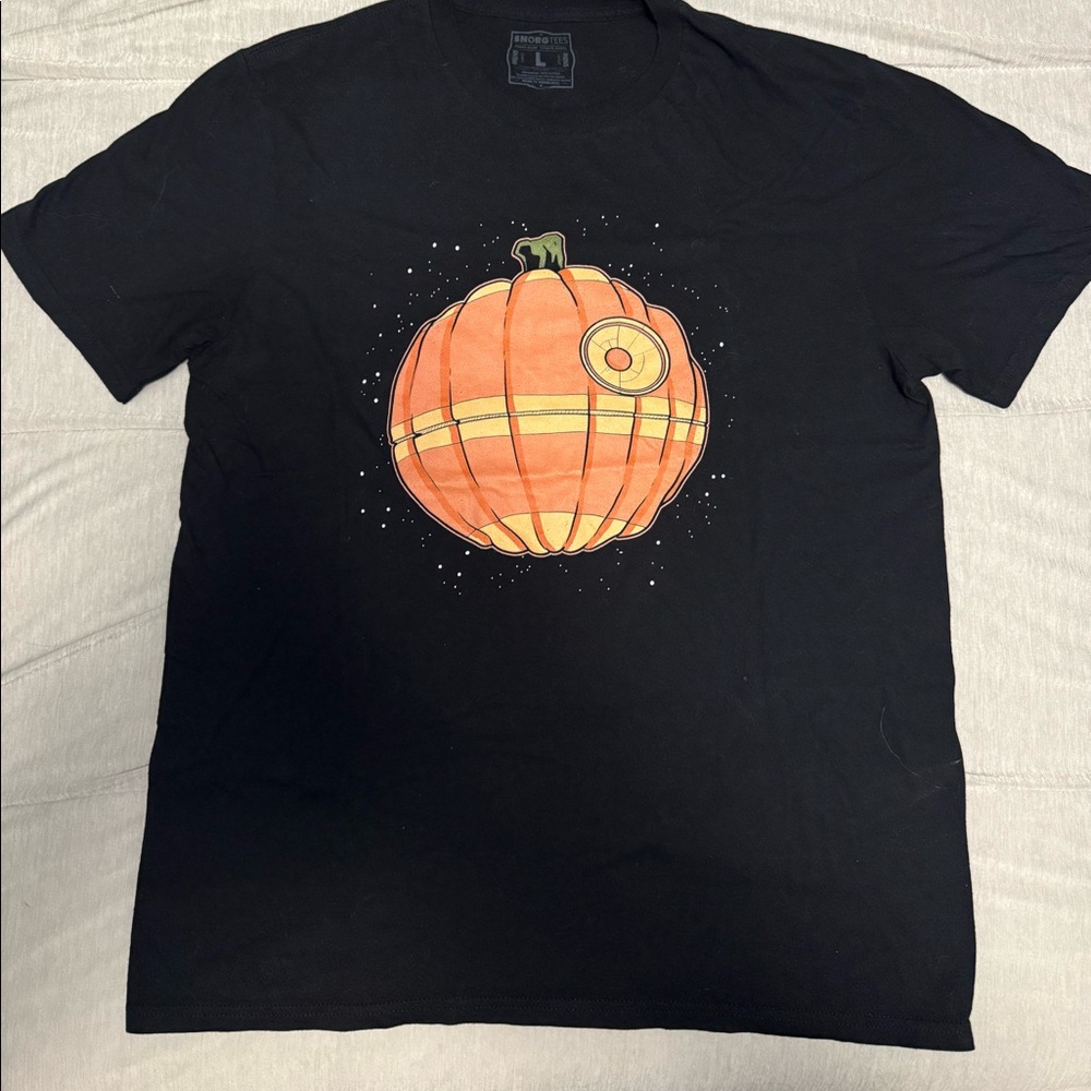 Men’s large slim fit tee. Pumpkin Star Wars Death Star